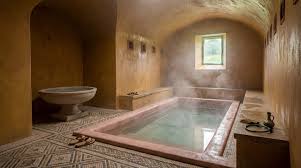 Lussuosa casa con 4 camere da letto e terme romane in pietra